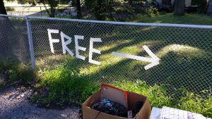 free stuff sign curbside